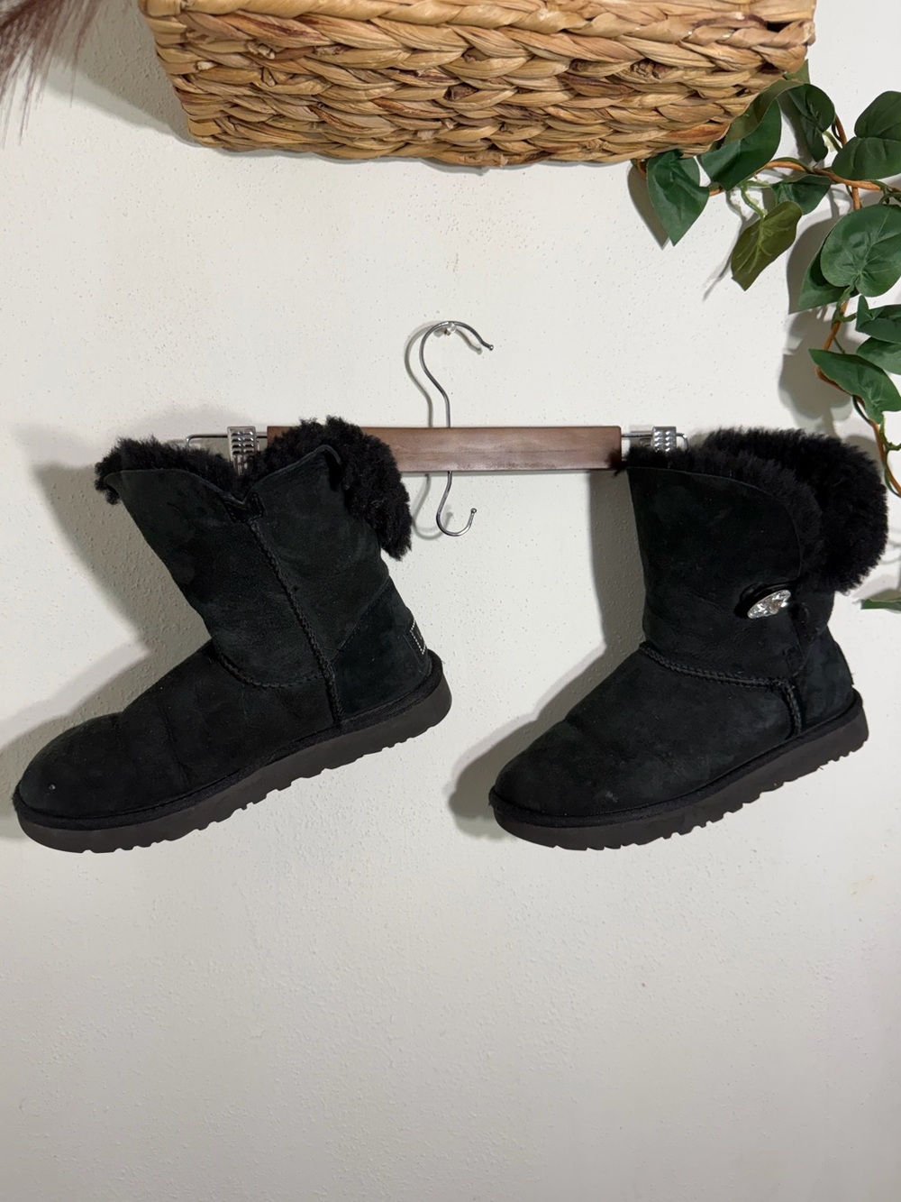UGG Black Short Shearling Ankle Boots with Stud Logo - Picture 3 of 5